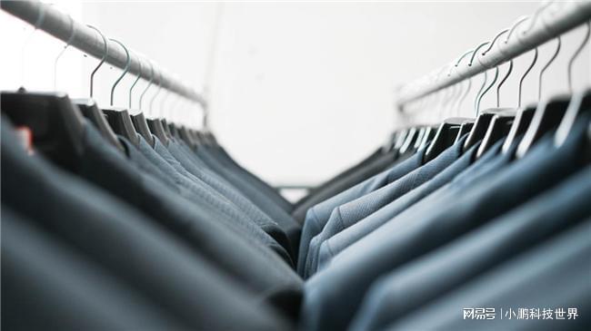 西服定制成都事情服定制厂家｜员工西装｜职业装定制的公司哪家好(图3)