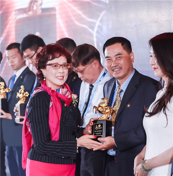 long8唯一官方网站志于道知于行——第十九届中国金马奖光彩隽永(图3)